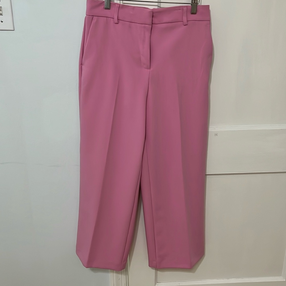 New without tag wide leg pants.